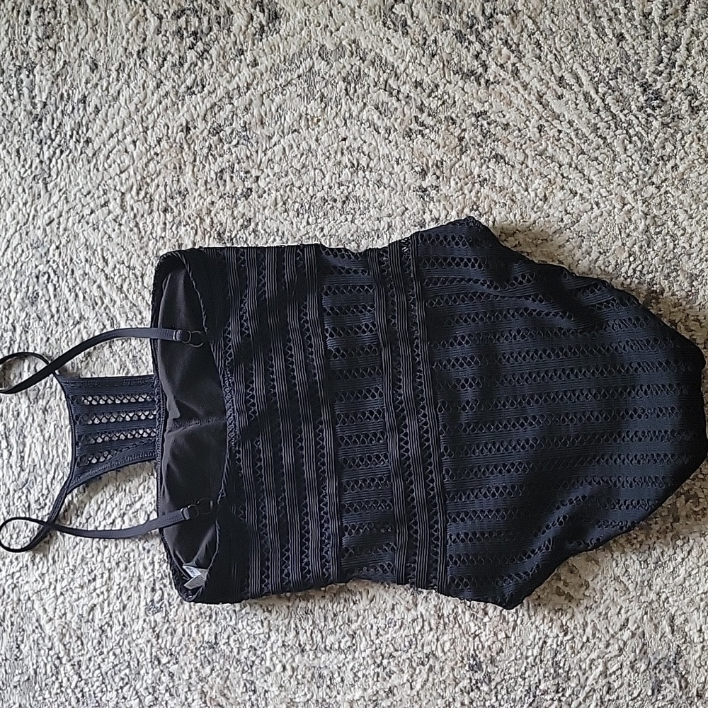 Kenneth Cole New York Black Crochet Mesh One Piece Size Medium - Picture 5 of 6